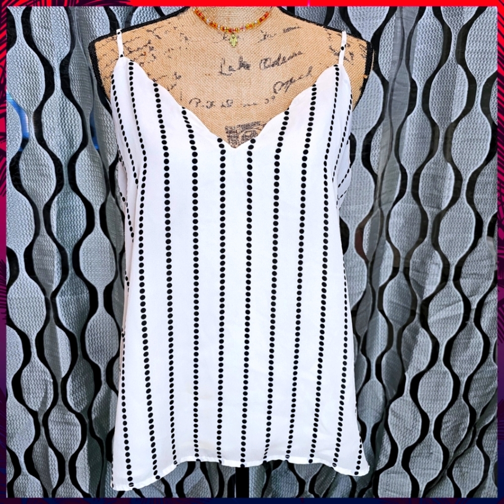 Socialite - Spaghetti Strap Scallop V-neck Polka Dot Blouse in White Size L.